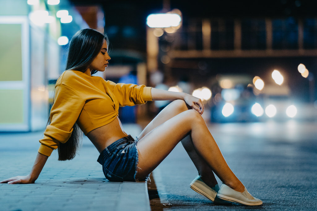 Fashionbilder Berlin – Modelfotografie bei Nacht mit perfekten Posen